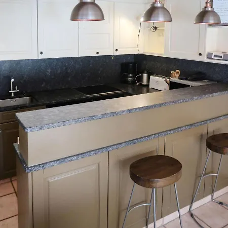 Dents Rousses B4 By Interhome